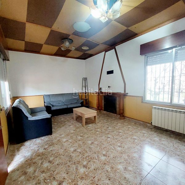Foto 2bf57066-e28b-41da-9ec2-35e7f0dc3344. Casa amb aparcament a Beniaján Murcia