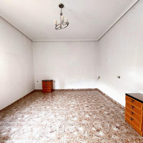 Foto 58a869fe-c804-48d5-8ae0-d14752f2a7fd. Casa amb aparcament a Beniaján Murcia