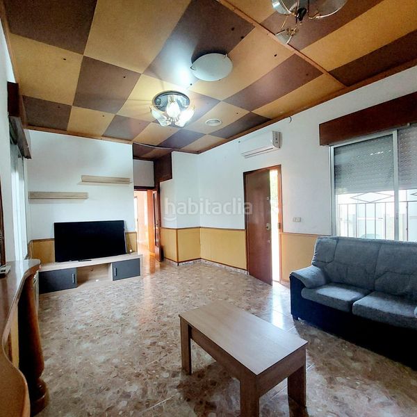 Foto a9e002b8-a7d5-4a8b-abfb-f61ef1d401e3. Casa amb aparcament a Beniaján Murcia