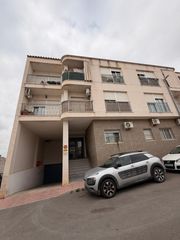 Rez-de-chaussée à Ceutí. Se vende magnifica planta baja en ceuti