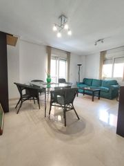 Rent Flat in San Juan. Se alquila magnifico piso para estudiantes