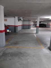 Parking voiture à Beniaján
