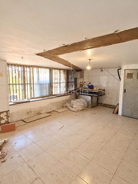 Foto dfaac1bf-f1a9-43ab-9e70-6e2d3832b1d2. Business premise in Santiago el Mayor Murcia