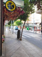 Location Bureau à San Lorenzo. Oficina junto plaza cetina