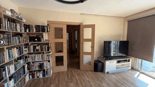 Piso en Riu Nord. Piso en avnd pallaresa con 3 habitaciones