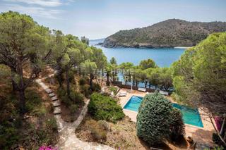 Maison à Colera. Casa de lujo de 1243 m2 con piscina y vistas en venta en colera