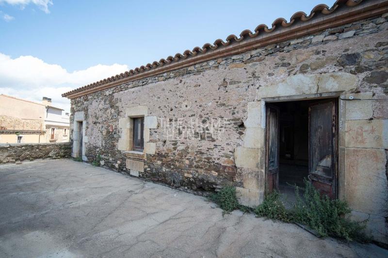 Foto 052c95f8-8b98-4a6d-86a7-b22ce3270636. Casa  de 1124 m2 con vistas en venta en Juià