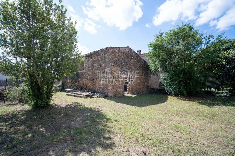 Foto a207eab2-8a81-47b2-afb1-94191230ac4c. Casa  de 1124 m2 con vistas en venta en Juià