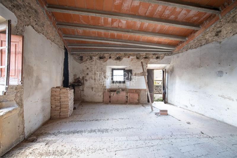 Foto ffd0c606-1651-4a8e-9c4e-2a245b0bba6b. Casa  de 1124 m2 con vistas en venta en Juià