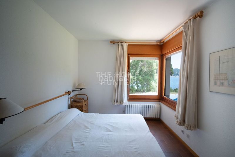 Foto 32da5601-7324-41fb-a476-ed344c6b5af9. Casa  de lujo de 490 m2 con piscina y vistas en venta en port de la selva el en Port de la Selva (El)