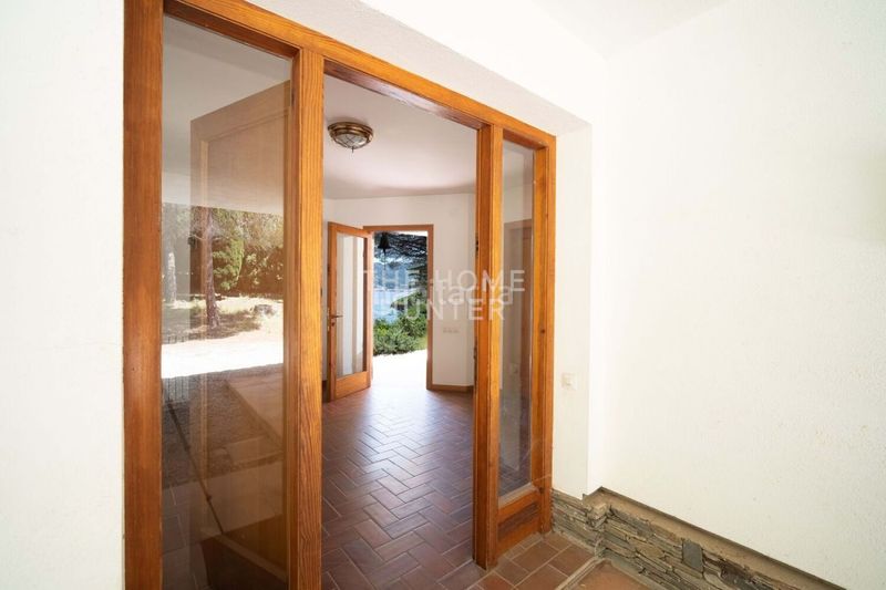 Foto 6f19532f-9df3-4e16-83c4-4f022d4cd006. Casa  de lujo de 490 m2 con piscina y vistas en venta en port de la selva el en Port de la Selva (El)