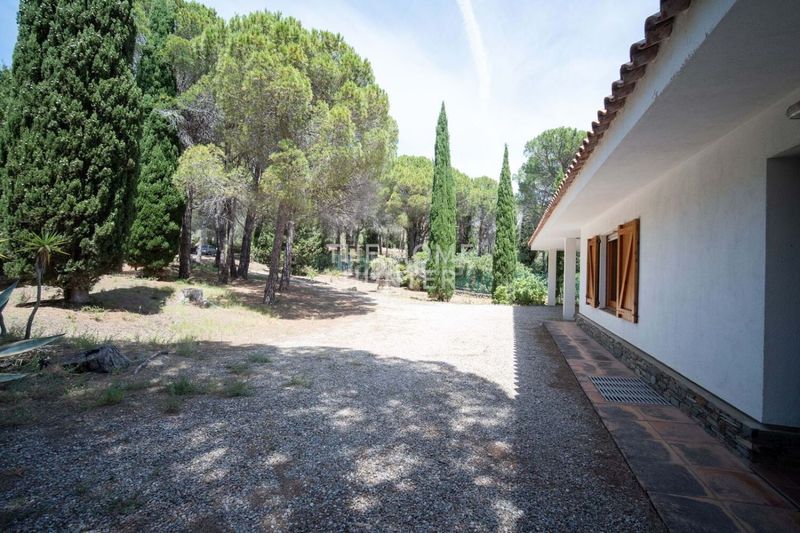 Foto 73e197e3-7c9c-43e4-a74a-b8b8bc6df969. Casa  de lujo de 490 m2 con piscina y vistas en venta en port de la selva el en Port de la Selva (El)