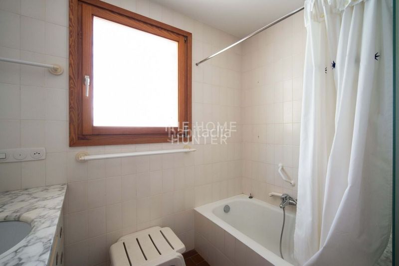 Foto 7a3f0d42-ec03-4b9c-8ec1-e2852df02356. Casa  de lujo de 490 m2 con piscina y vistas en venta en port de la selva el en Port de la Selva (El)