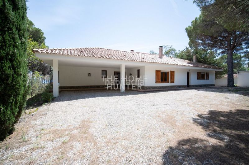 Foto a8a9ed7a-2037-4c91-8650-222d838303b8. Casa  de lujo de 490 m2 con piscina y vistas en venta en port de la selva el en Port de la Selva (El)