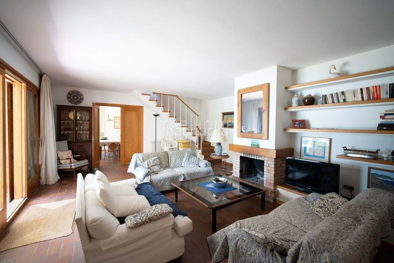 Foto ef7e7cdd-ca49-4de4-9e94-4aa04b6304dc. Casa  de lujo de 490 m2 con piscina y vistas en venta en port de la selva el en Port de la Selva (El)