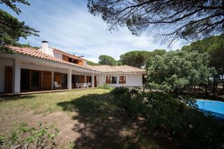 Casa a Port de la Selva (El). Casa de lujo de 490 m2 con piscina y vistas en venta en port de