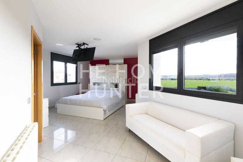 Foto 18841df8-794b-4829-a181-e63a8bcae059. Casa  de 267 m2 con vistas en venta en Ordis