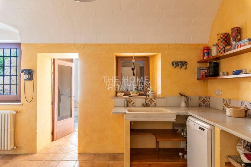 Foto 0e994db2-8795-46ba-aa3a-2dccb683f477. Casa  de 342 m2 con vistas en venta en Rupià