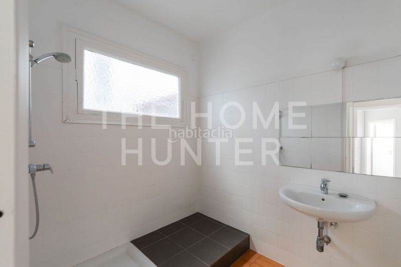 Foto 87c37f33-1a99-40d9-b81e-78e4c62ee180. Piso  de 107 m2 en venta en la dreta de leixample, en Barcelona