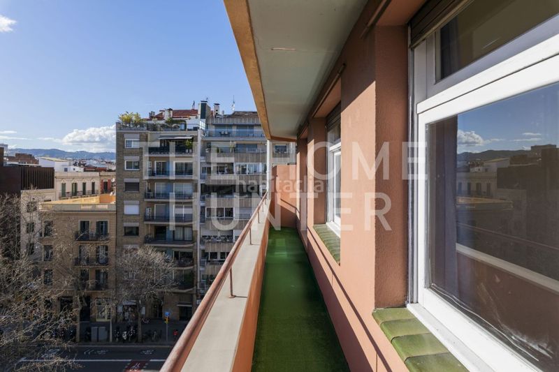 Foto a60d96c1-93ae-4934-b633-d5a81704f337. Piso  de 107 m2 en venta en la dreta de leixample, en Barcelona