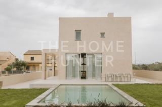 House  Xaloc. Casa de 155 m2 con piscina y vistas en venta en ampolla, l