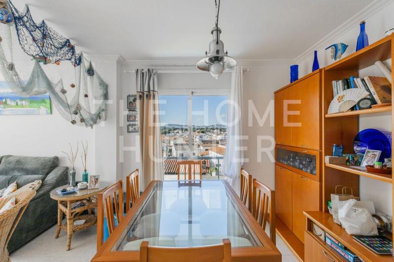 Foto 3bd9ced9-dd30-4f93-b528-78410a6ab945. Ático  de 133 m2 con terraza en venta en escala, l en Escala (L´)
