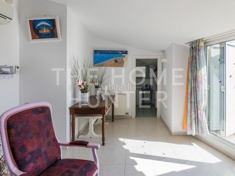 Foto 9f06242c-cd0c-4804-aaab-9d5172e826aa. Ático  de 133 m2 con terraza en venta en escala, l en Escala (L´)