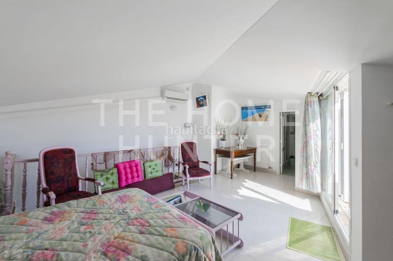 Foto e692dbcc-24e5-411c-8cc3-b663aafaf397. Ático  de 133 m2 con terraza en venta en escala, l en Escala (L´)