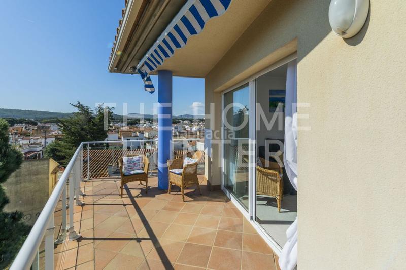 Foto f22d4ece-3206-4fcc-8c2d-9ba3ae39748d. Ático  de 133 m2 con terraza en venta en escala, l en Escala (L´)