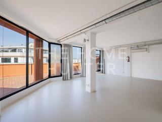Rent Business premise  Llull. Local comercial de 144 m2 en alquiler en poble nou, barcelona