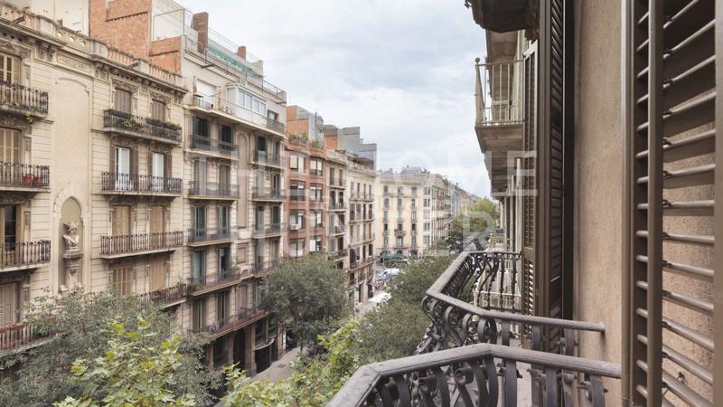 Foto a16d7858-5fd9-4d5a-a648-fc5be22ba06d. Affitto ufficio con riscaldamento in Dreta de l´Eixample Barcelona
