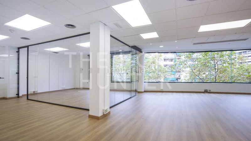 Foto 797db993-b1a2-4646-93d0-e838064458e8. Miete büro mit heizung in Barri de les Corts Barcelona