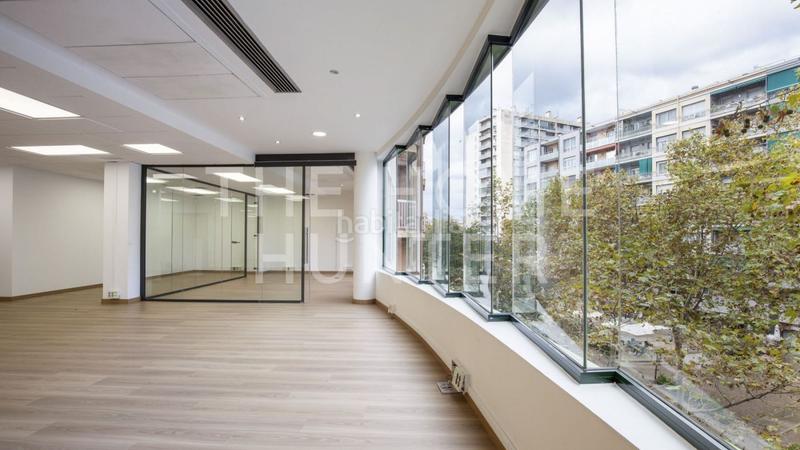 Foto 33104fa1-b04c-4586-aae9-d491f174c22c. Rent office space with heating in Barri de les Corts Barcelona