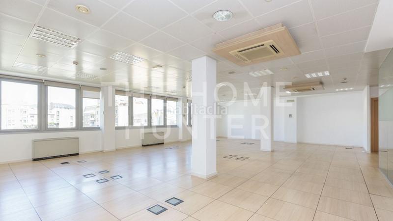 Foto f7dffe8c-a942-481d-bb68-0cf68e642bda. Rent office space with heating in Dreta de l´Eixample Barcelona