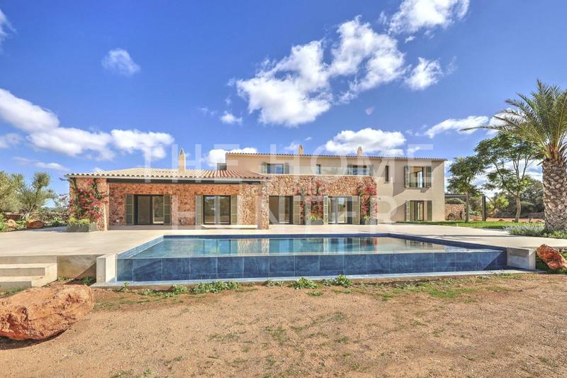 Foto 484c9247-1549-4915-8eab-8213cac7ef7e. Casa amb aparcament piscina a Llucmajor interior Llucmajor