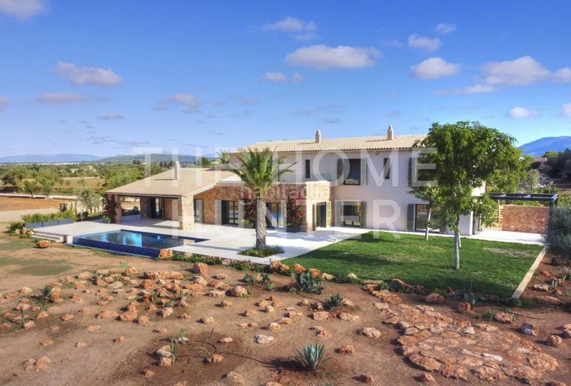 Foto f398cda3-3916-4ec3-a161-b7ebd3f67497. Casa amb aparcament piscina a Llucmajor interior Llucmajor