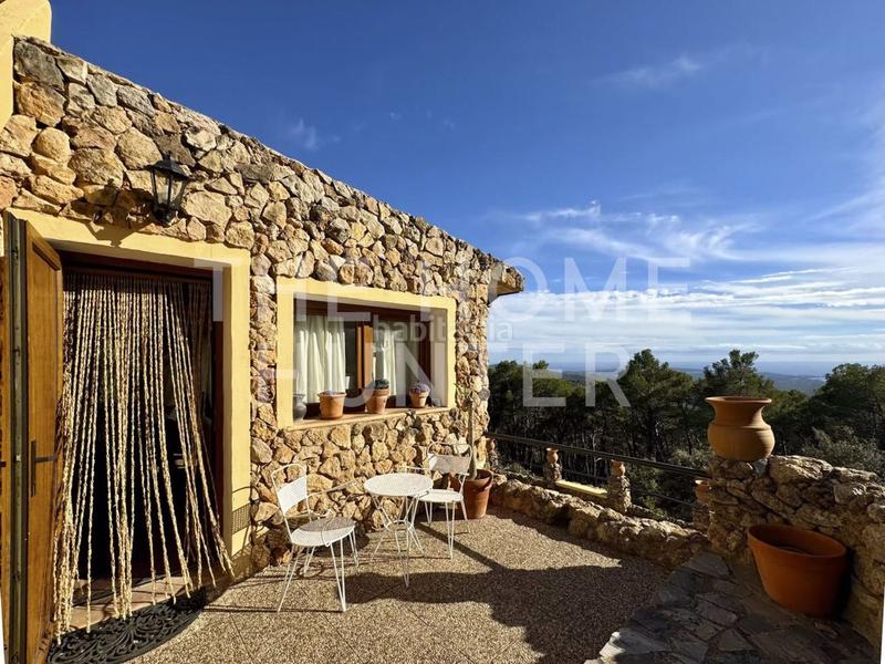 Foto 23d3b6f1-6c5e-4a0d-821f-66cd57e8cf34. Casa amb piscina a Puigpunyent