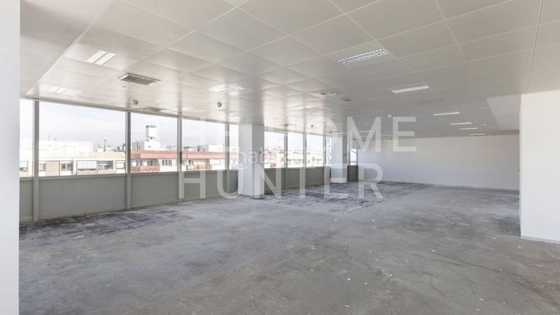 Foto 89d3e896-5d75-49f3-b413-0ab9cac114ae. Rent office space with heating in Hostafrancs Barcelona