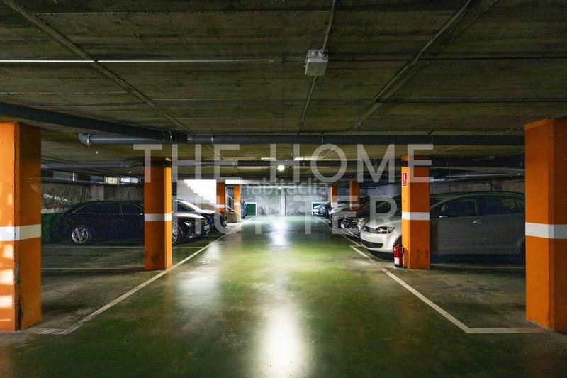 Foto 0662751d-9593-4f25-8fc7-240faedba3c7. Car parking in Putget - Farró Barcelona