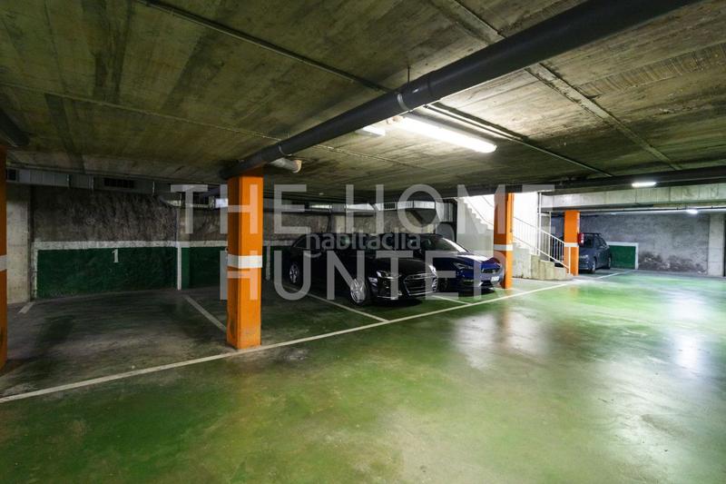 Foto a7a3b5cf-d0e8-4909-a839-e88a6974ac3d. Car parking in Putget - Farró Barcelona