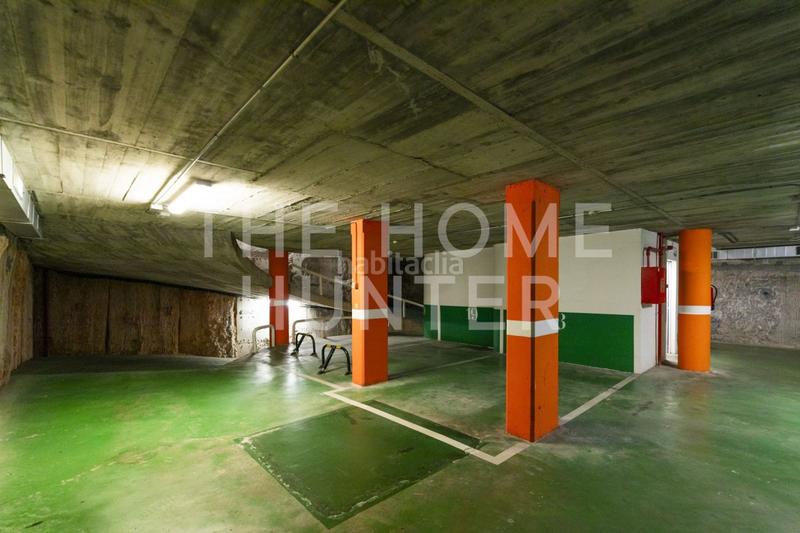 Foto d0ee211d-6ab6-489f-8b52-cd17b54600f0. Car parking in Putget - Farró Barcelona