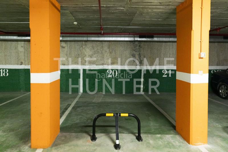 Foto f432bff7-b6fa-47de-b0a2-aa0e95337346. Car parking in Putget - Farró Barcelona