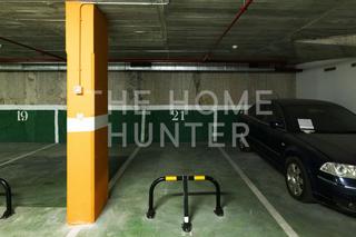Aparcament cotxe a Putget - Farró. Aparcamiento de 11 m2 en venta en barcelona