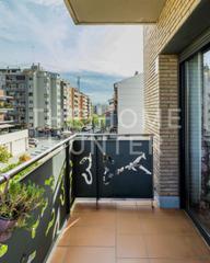 Appartement  Cr sabadell. Piso de 50 m2 con terraza en venta en rubí