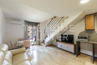 Pis  Cr sabadell. Piso de 50 m2 con terraza en venta en rubí