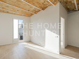 Appartement  Tortellà. Piso de 47 m2 con terraza en venta en poble nou, barcelona