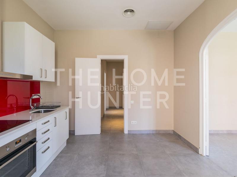 Foto b717821b-c11d-418f-a2fd-45655bb893ec. Alquiler oficina  de 652 m2 en alquiler en vallcarca i els penitents, en Barcelona