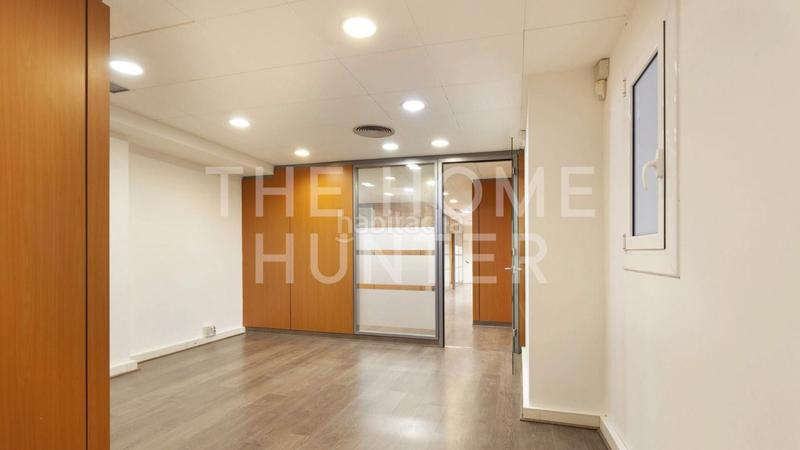 Foto 18365b26-3e68-4b1e-b7a1-6f523a5d2ff2. Miete büro mit heizung in Sarrià Barcelona