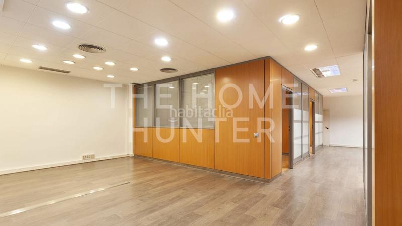 Foto d6ca0a2a-ad3c-48eb-9f5e-4d6b53dd7abf. Miete büro mit heizung in Sarrià Barcelona