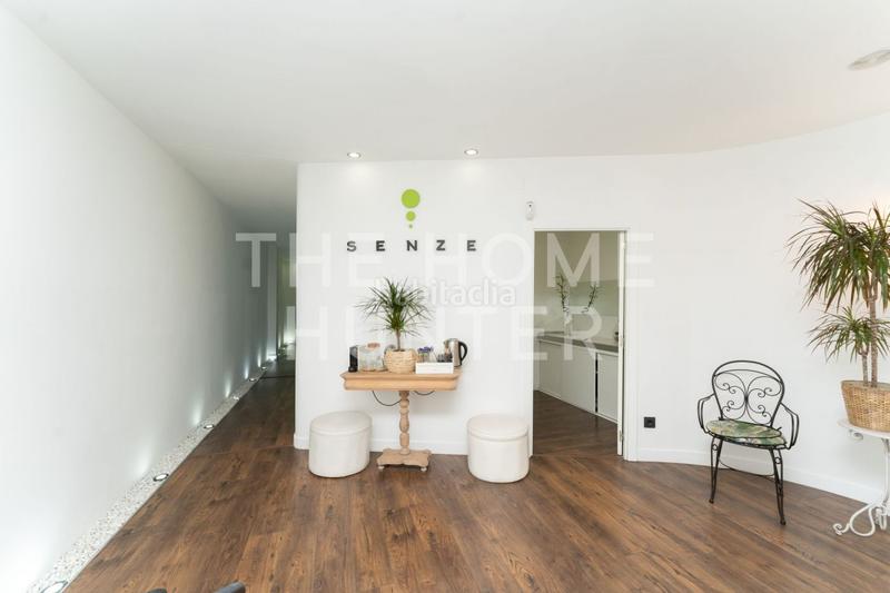Foto b480fc3b-e25b-4896-90ec-2ba66f7b9c29. Local comercial a Quintana Madrid